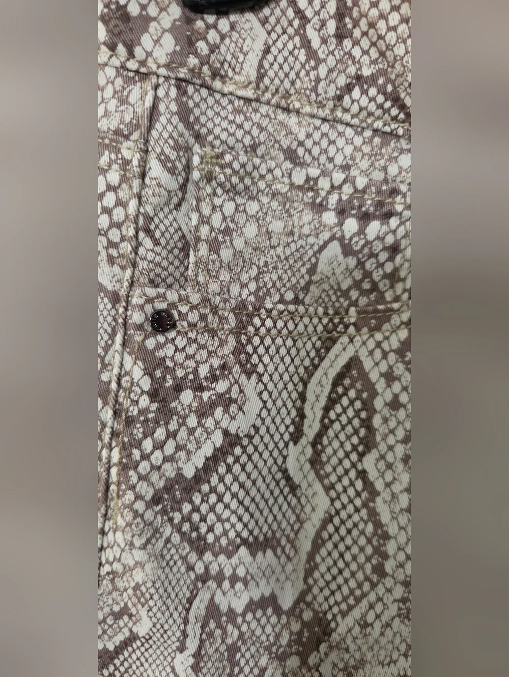 NWT White House Black Market Snake Print Skinny Pants - Taupe Size 2